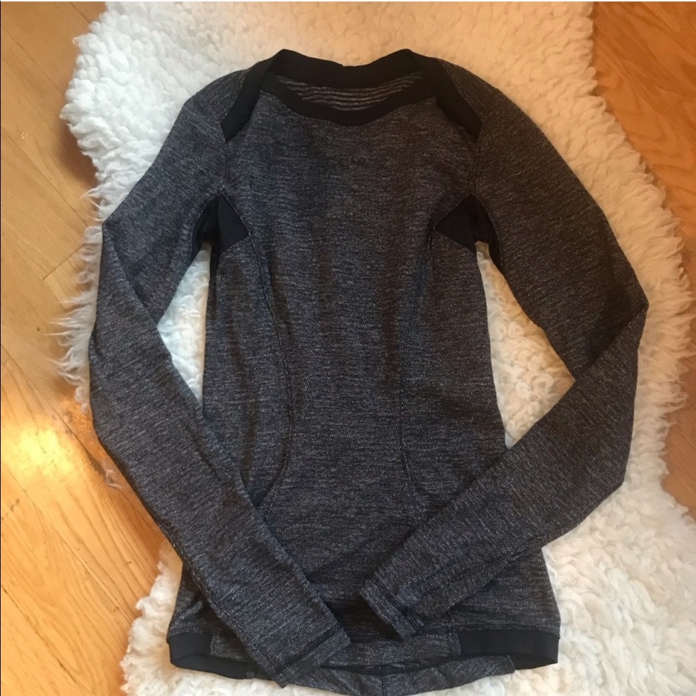 Lululemon grey fitted shirt